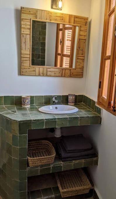 Dar Weldi, Maison Au Coeur De La Kasbah 丹吉尔 外观 照片