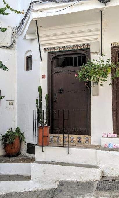 Dar Weldi, Maison Au Coeur De La Kasbah 丹吉尔 外观 照片